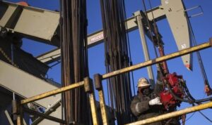 Harga Minyak Mentah Naik Selama Jam Dagang di AS