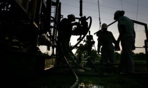 Harga Minyak Mentah Menguat Selama Sesi Asia