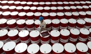 Penurunan Harga Minyak Akibat Data Persediaan AS yang Beragam dan Data China yang Lemah