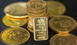 Harga Emas Tetap, Pelaku Pasar Menantikan Data Inflasi Amerika Serikat