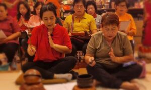 Menyaksikan Tradisi Liam Keng di Vihara Boen San Bio Tangerang saat Malam Tahun Baru Imlek