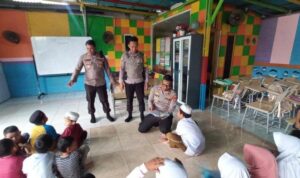 Mengubah TPS Menjadi Sekolah: Kesempatan Gratis untuk Anak Pemulung dan Yatim Piatu di Kembangan