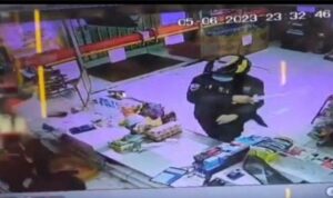 Pujian untuk Karyawan Minimarket yang Sukses Mencegah Pelaku Perampokan Kabur