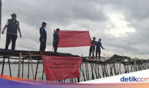 Prabowo Mendalami Pagar Misterius di Laut Tangerang selama 30,16 Km