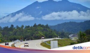 Langkah Terdepan, Pembukaan Jalan Tol Inaugural di Padang