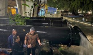 Desakan Kenneth Copot Pejabat Tak Kompeten dalam Penanganan Banjir di Jakarta