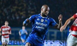 Persib Bermain Tanpa Gol di Kandang Lawan Madura United di Stadion GBLA Bandung