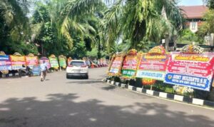 Balai Kota Depok Berbunga-bunga Menyambut Supian Suri-Chandra Rahmansyah