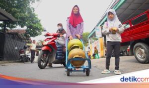 Bahlil Pastikan Tidak Ada Kelangkaan LPG 3 Kg dengan Menghapus Pengecer