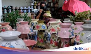 Uniknya, Seni Lampu Hias dari Barang-Barang Bekas