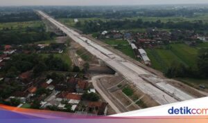 Potret Tol Yogyakarta-Solo: Fungsionalitas Terbatas di Hari Raya 2025