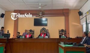 Tim Tipu UGM Hadirkan 2 Saksi Korban Dalam Sidang Gugatan Ijazah Palsu: Janji Jokowi