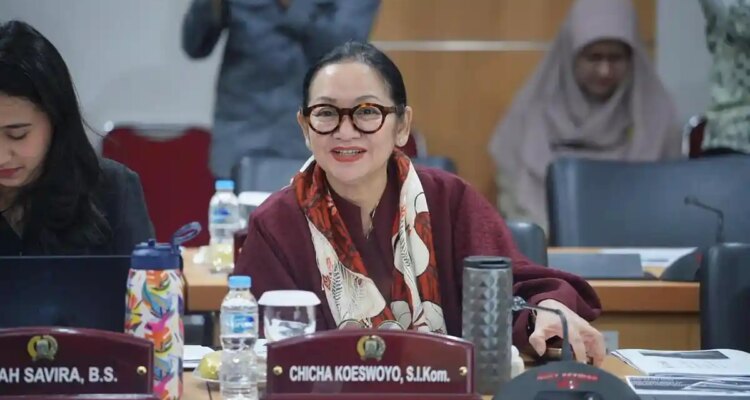 Desakan Chicha Koeswoyo untuk Pencopotan Kepala Sekolah Pasca Ledakan di SMAN 72 Jakarta