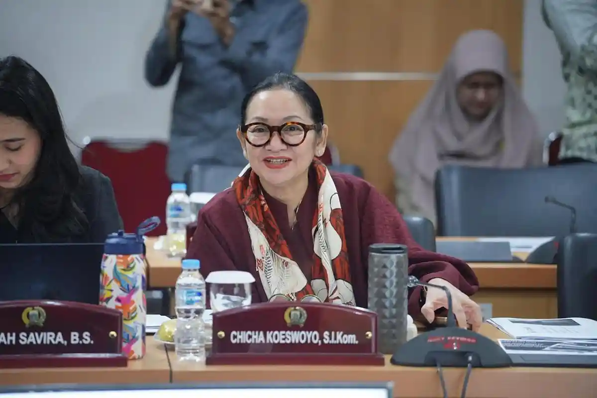 Desakan Chicha Koeswoyo untuk Pencopotan Kepala Sekolah Pasca Ledakan di SMAN 72 Jakarta