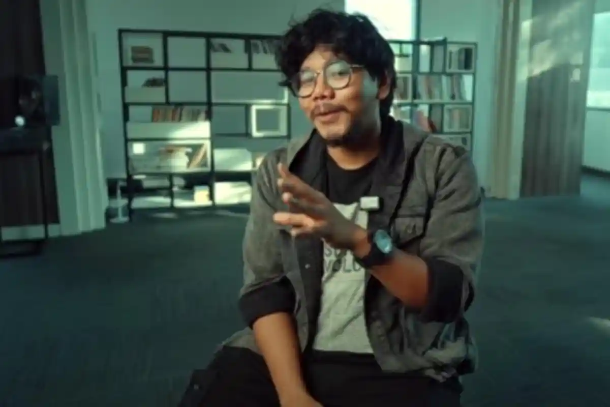 Ferry Irwandi dan Denny Sumargo Membenarkan Ahmad Sahroni Tidak Melarikan Diri ke Singapura Selama Penjarahan