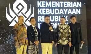 Daftar Pemenang Penghargaan Simbol Penghormatan untuk Sineas dan Wartawan yang Mengabdikan Diri pada Dunia Film