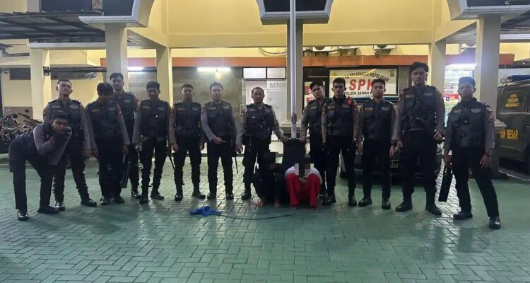 Polisi Menangkap Dua Remaja Tawuran di Mangga Besar dan Menemukan Sebilah Celurit