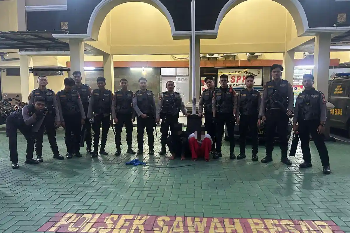 Polisi Menangkap Dua Remaja Tawuran di Mangga Besar dan Menemukan Sebilah Celurit