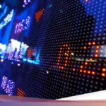 IHSG Turun, RISE Siap Melanjutkan Pertumbuhan, dan EMTK Berikan Dividen Antarimbulannya