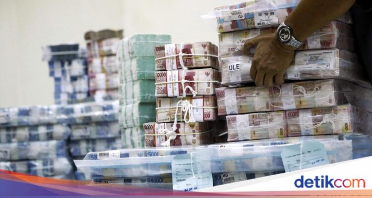 Kontribusi TKI Mencapai Rp 136 Triliun hingga Pertengahan Tahun