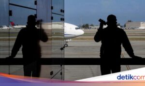 Penerbangan di AS Berisiko Dipangkas Akibat Shutdown!