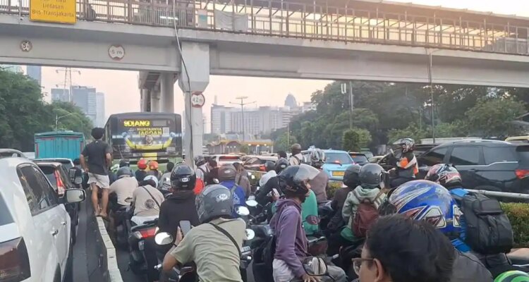 Langkah Tepat Menghindari Macet: Jalur Ganjil Genap Jakarta dan Pintu Tol pada Rabu 12 November