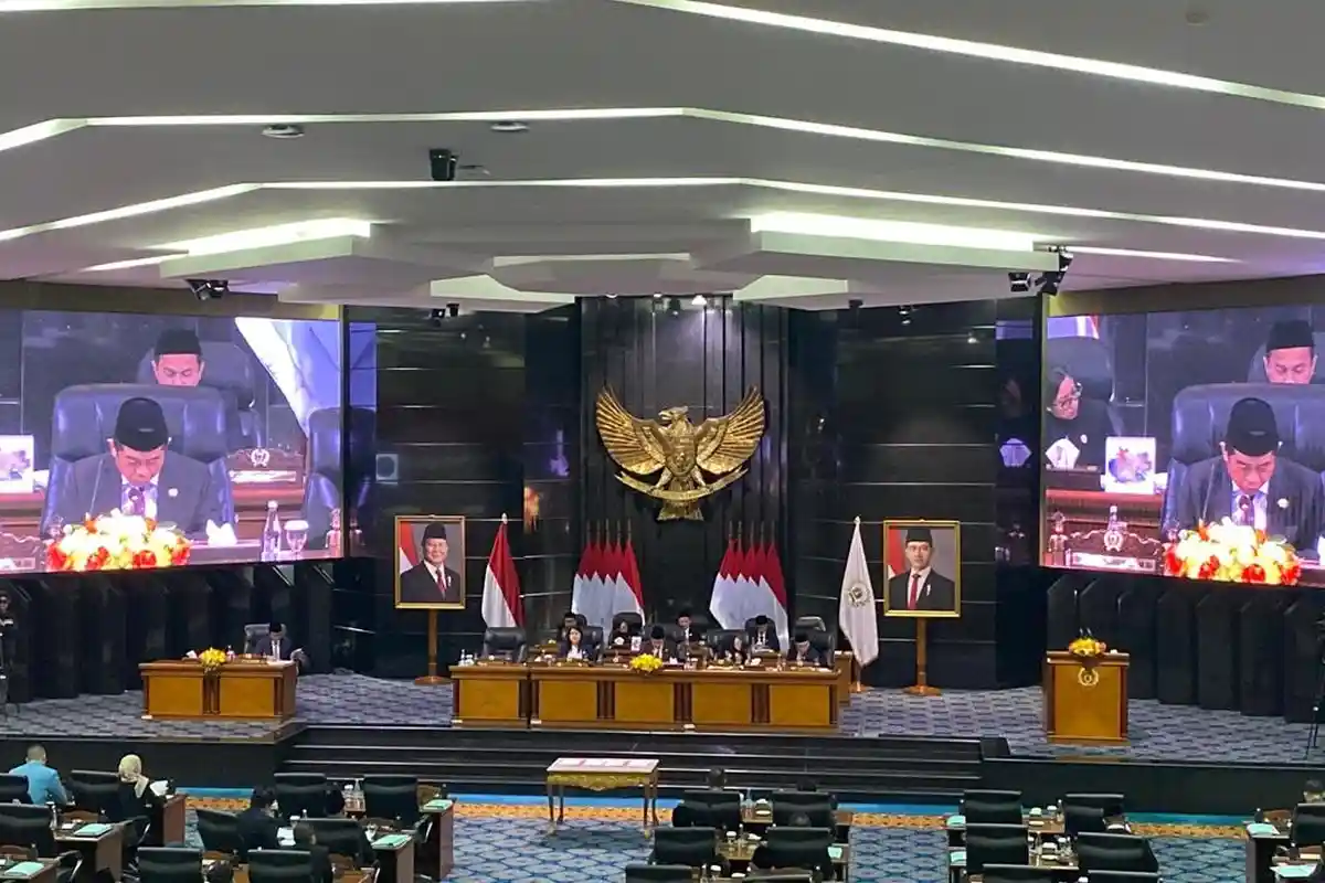 Protes Meluap saat Anggaran Subsidi Pangan 2026 Dipotong, DPRD DKI Gelar Rapat Paripurna
